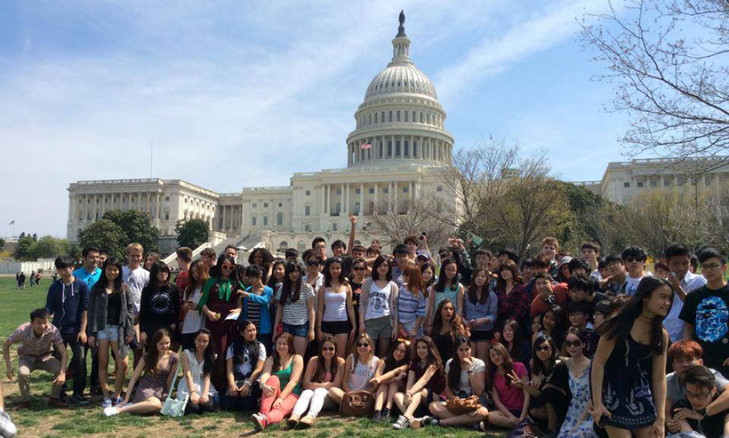 Student Group at Capitol Building, Washington DC Student Group photo on our Washington DC tour in front of the US Capitol Building, Washington DC.